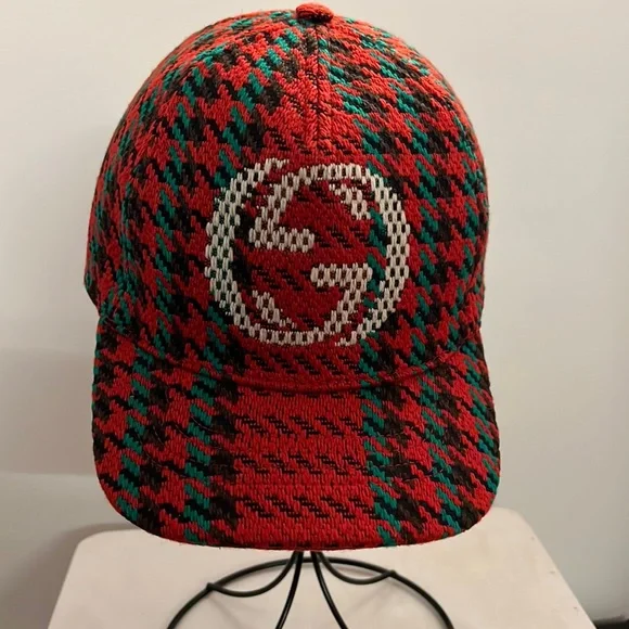 Gucci | Accessories | Gucci Red Green Baseball Cap | Poshmark display picture 1
